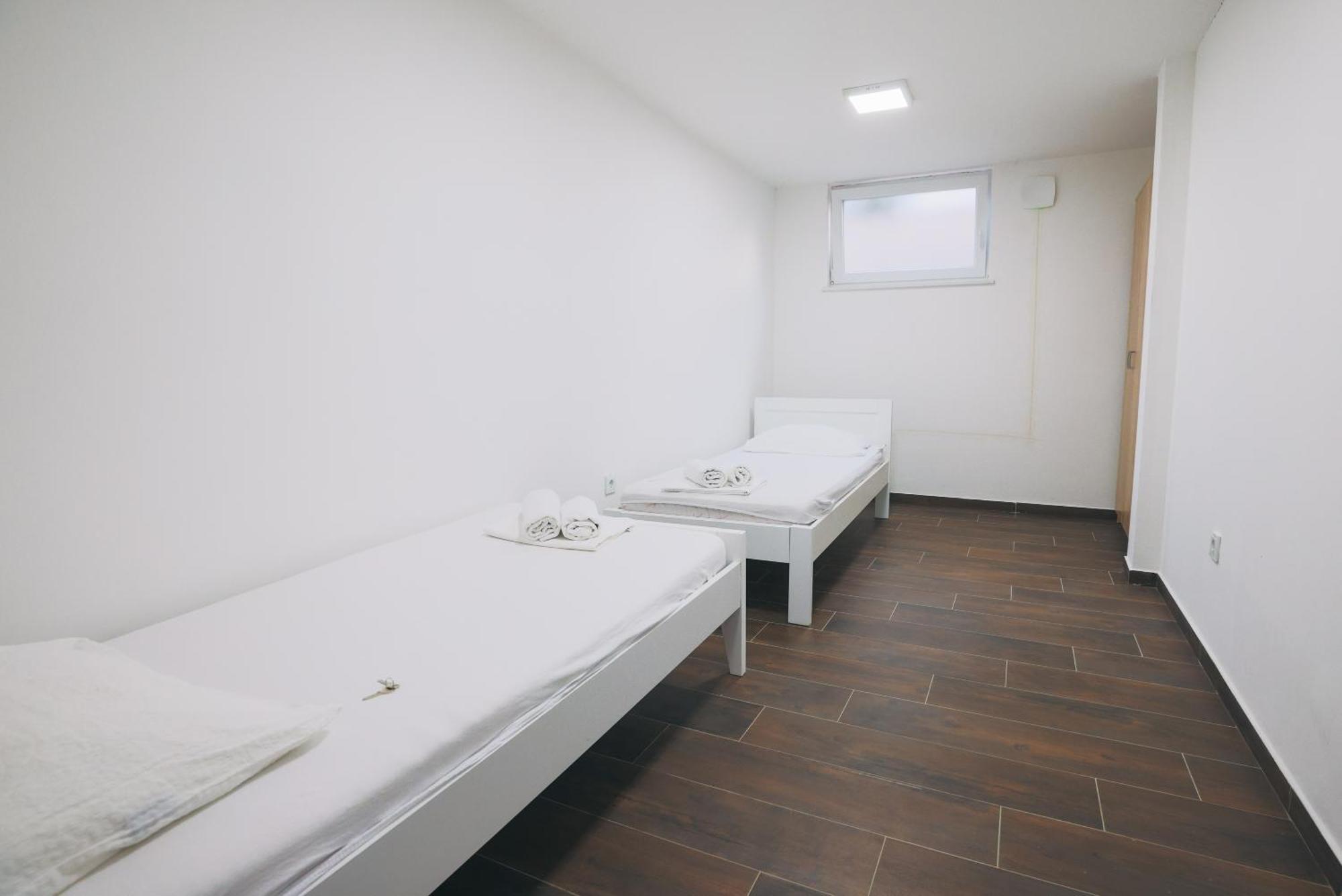 נובליה Royal Apartments מראה חיצוני תמונה