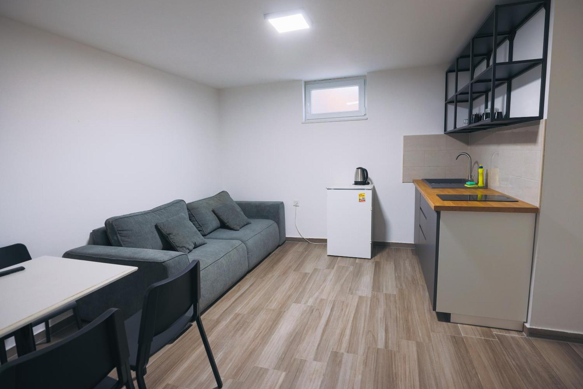נובליה Royal Apartments מראה חיצוני תמונה