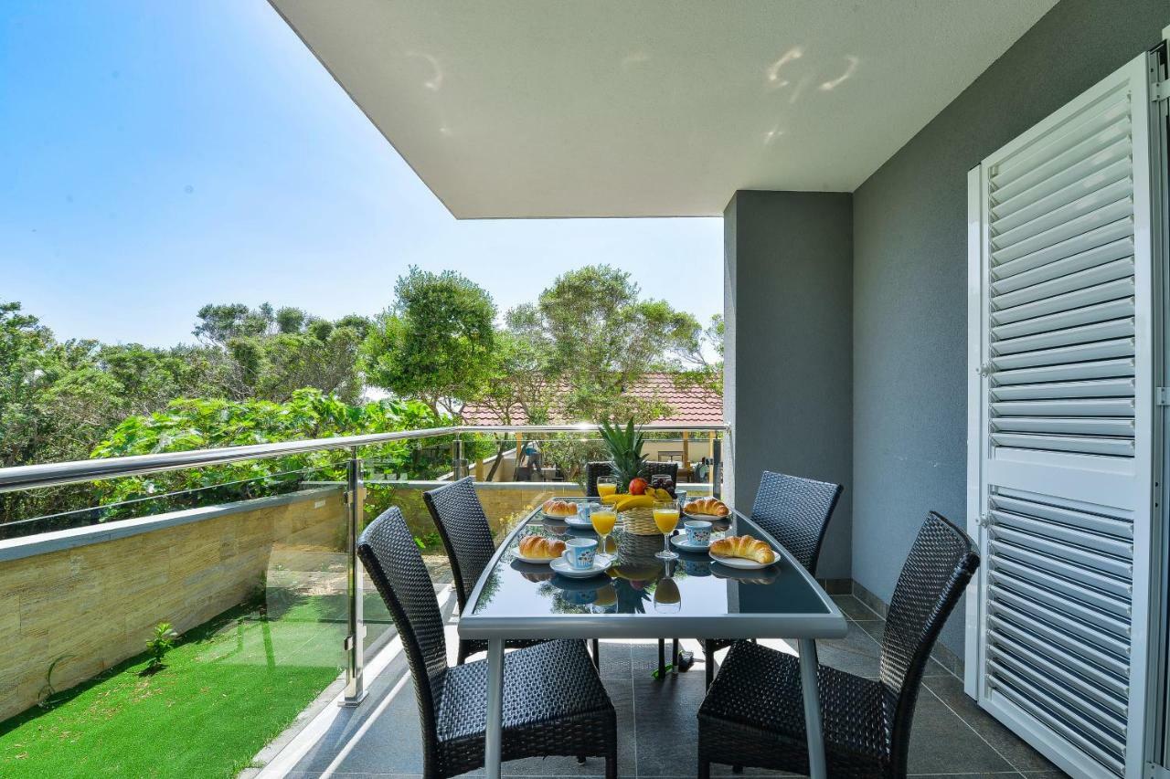 נובליה Royal Apartments מראה חיצוני תמונה