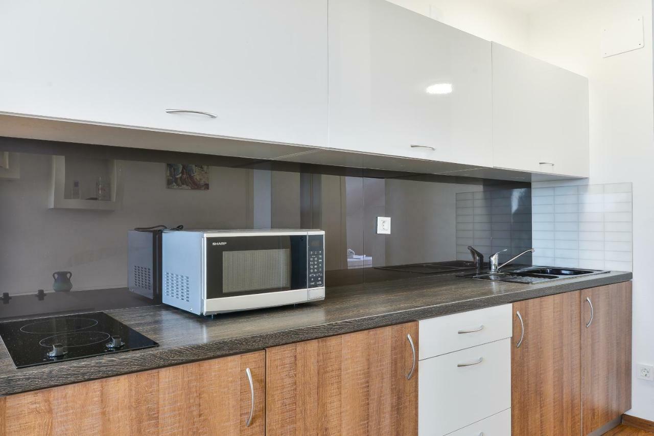 נובליה Royal Apartments מראה חיצוני תמונה